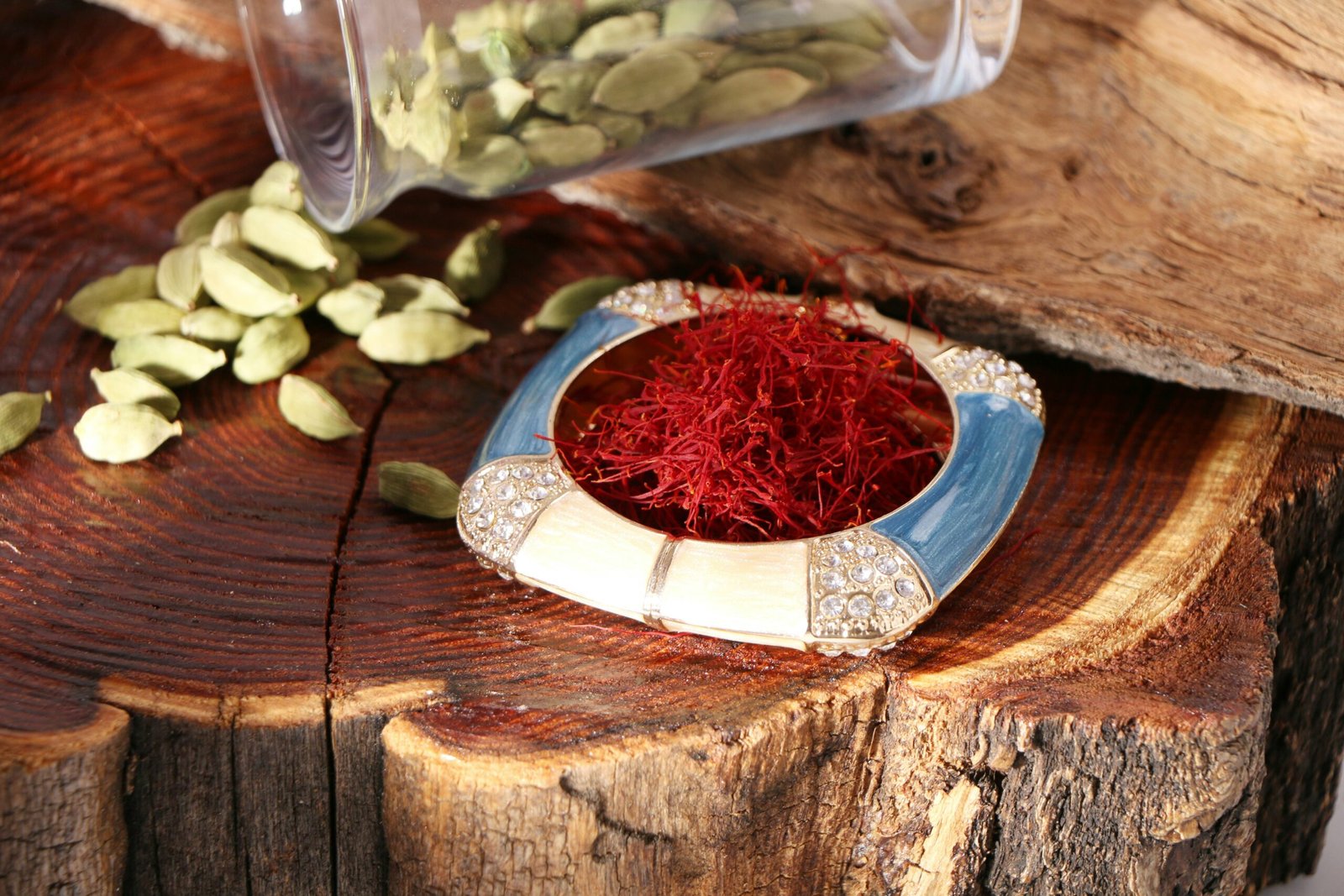 Saffron is a powerful natural aphrodisiac and Libido Booster!
